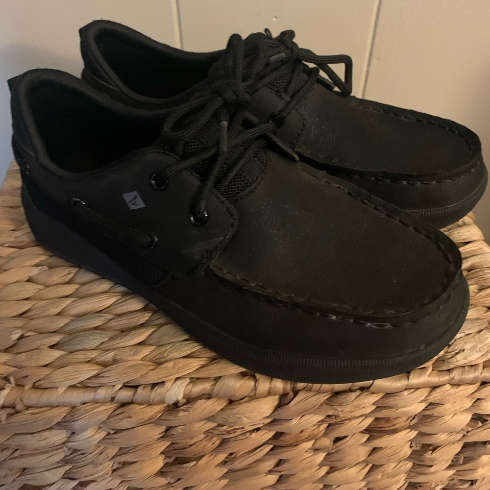 Unisex black sperrys